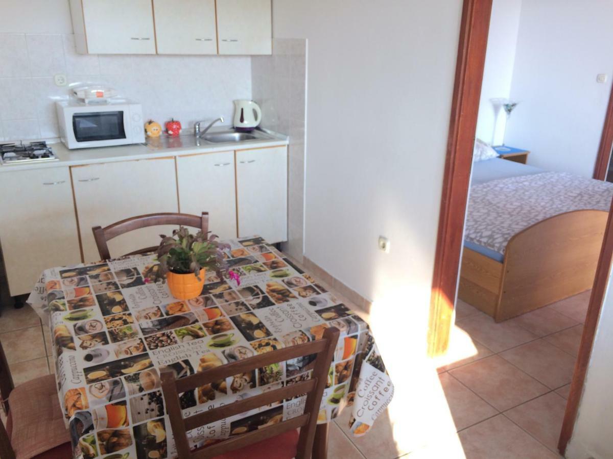 Apartmani Emilio Novalja Room photo