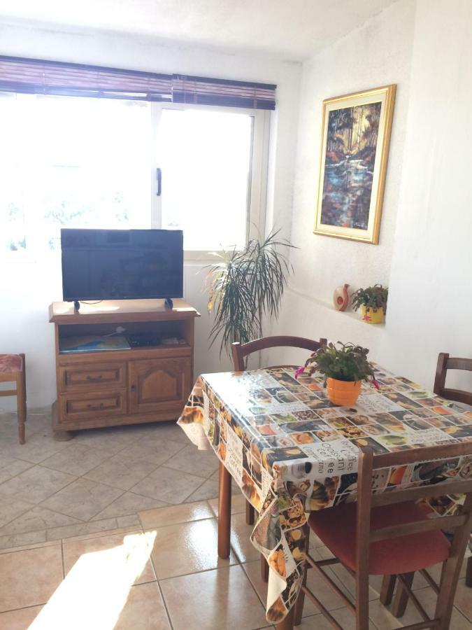 Apartmani Emilio Novalja Room photo