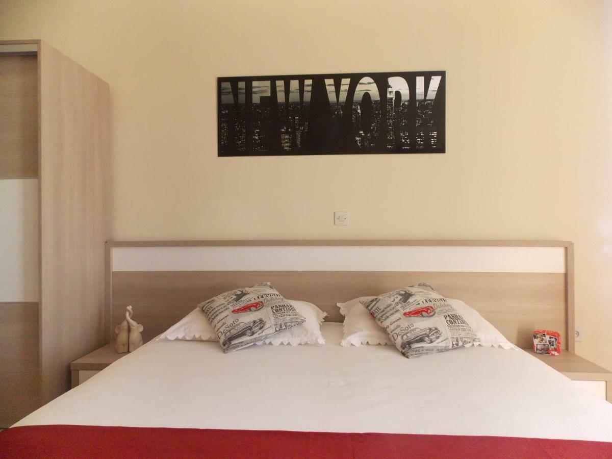 Apartmani Emilio Novalja Room photo